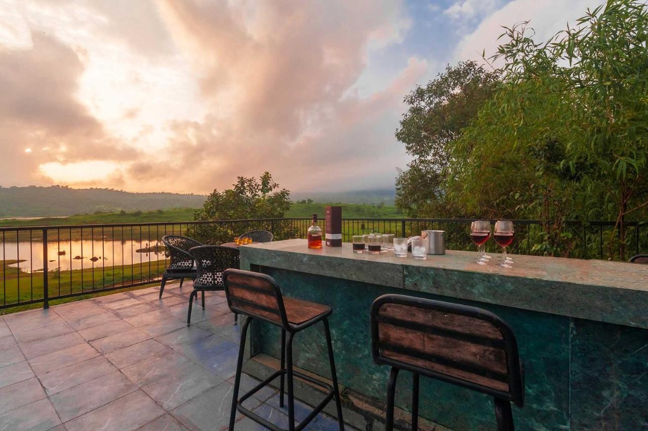 Sunset Boulevard By Stayvista - Lakeside Villa With Pet-Friendly Ambiance, Deck, Terrace, Plunge Pool & Modern Flair Karjat Exteriör bild
