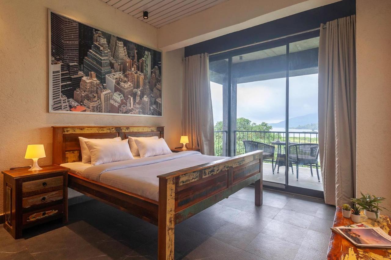 Sunset Boulevard By Stayvista - Lakeside Villa With Pet-Friendly Ambiance, Deck, Terrace, Plunge Pool & Modern Flair Karjat Exteriör bild